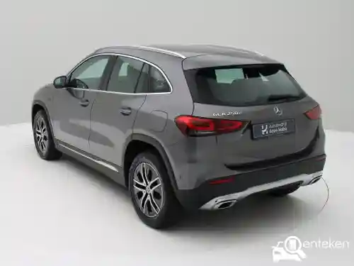 Mercedes-Benz GLA 250 e 2021