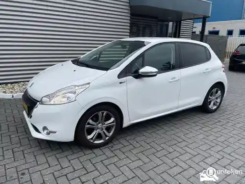Peugeot 208 1.2 PureTech 82 2015