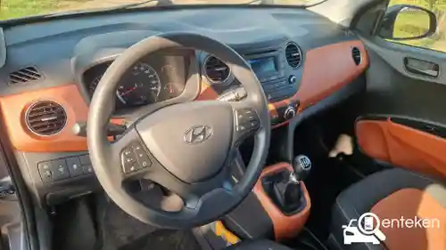 Hyundai i10 1.0 blue 2016