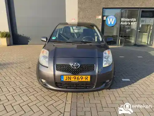 Toyota Yaris 1.3 2008