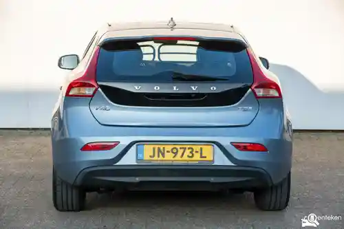 Volvo V40 T2 2016