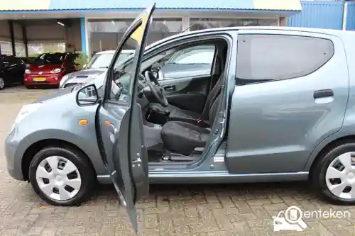 Suzuki Alto 1.0 2011