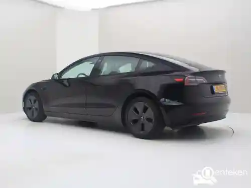 Tesla Model 3 Standard Range Plus 2021