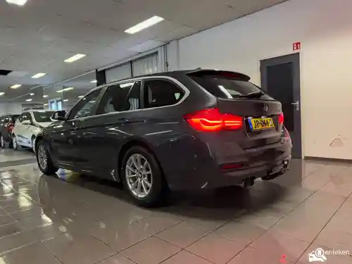 BMW 320i Touring 2016