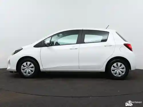 Toyota Yaris 1.0 2016