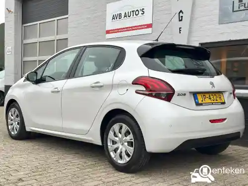Peugeot 208 1.2 PureTech 82 2016