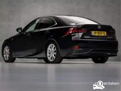 Lexus IS 300h 2016