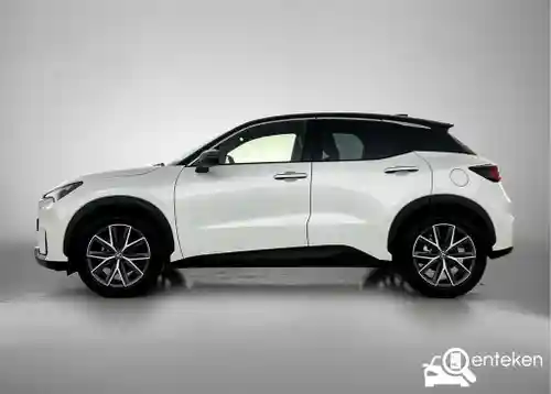 Lexus LBX 2024