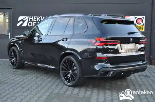 BMW X5 xDrive50e 2025