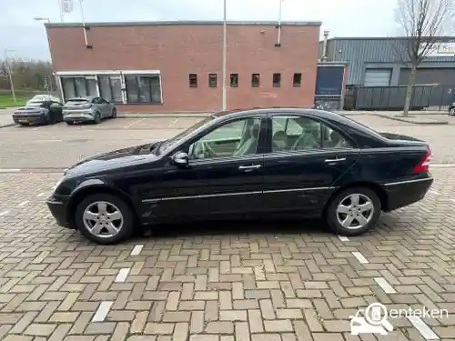 Mercedes-Benz C 200 2005