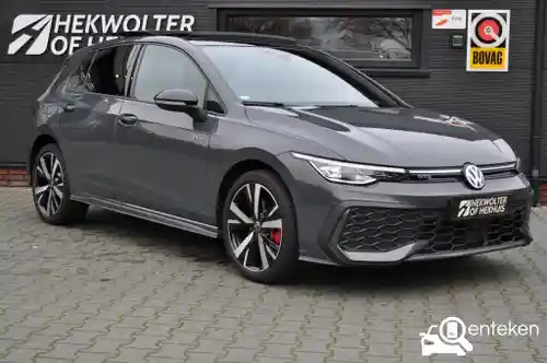 VW Golf 1.5 eHybrid 2024