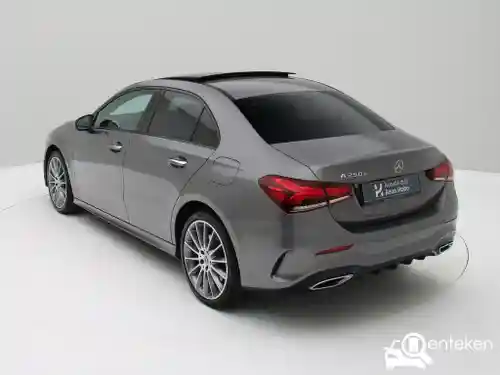 Mercedes-Benz A 250 e  2022