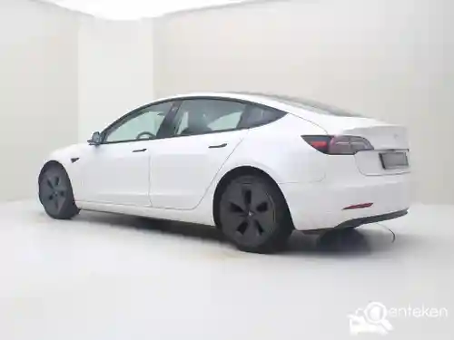 Tesla Model 3 Standard Range Plus 2021