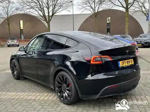 Tesla Model Y 2022