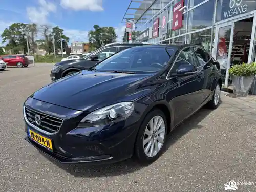 Volvo V40 T3 2016