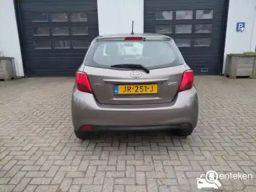 Toyota Yaris 1.0 2016