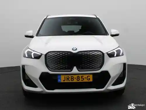 BMW iX1 xDrive30 2025