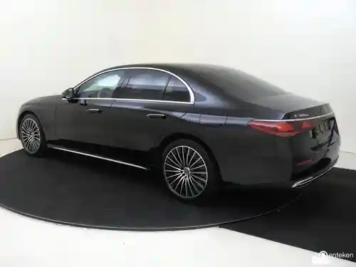Mercedes-Benz E 300 e 2024