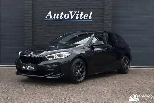 BMW 118i 2023