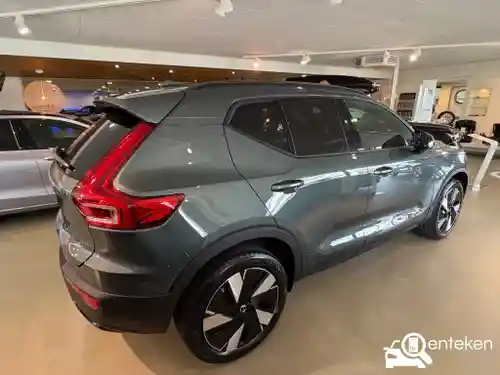 Volvo EX40 Single Motor Extended Range 2025
