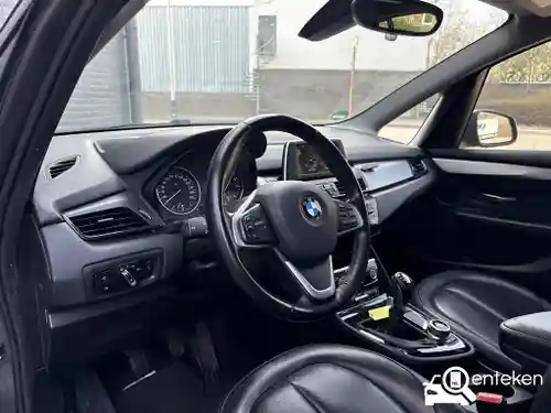 BMW 218i Gran Tourer 2016