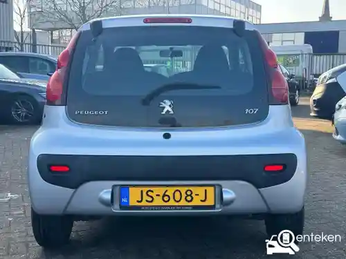 Peugeot 107 1.0 68 2013