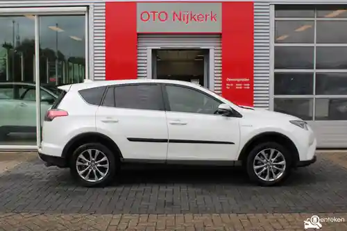 Toyota RAV4 2.5 Hybrid 2016