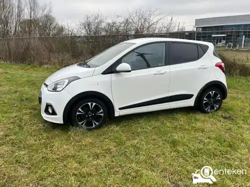 Hyundai i10 1.0 blue 2016