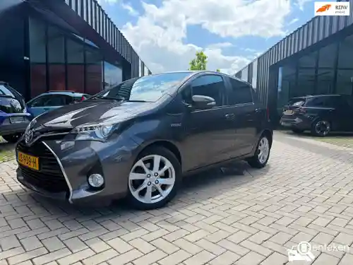 Toyota Yaris 1.5 Hybrid 2015