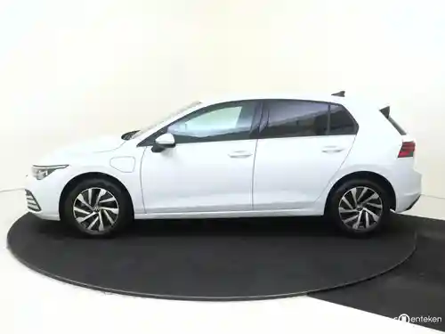 VW Golf 1.4 eHybrid 2021