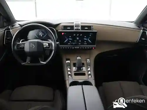 DS Automobiles DS 7 Crossback E-Tense 225 2021
