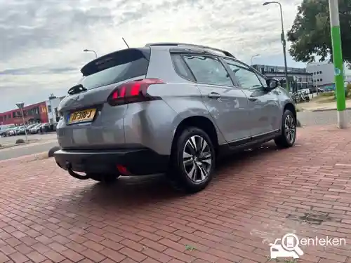 Peugeot 2008 1.2 PureTech 110 2016