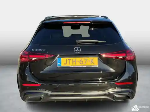 Mercedes-Benz C 300 e T-model 2026