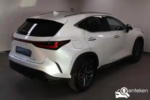 Lexus NX 450h+ 2025