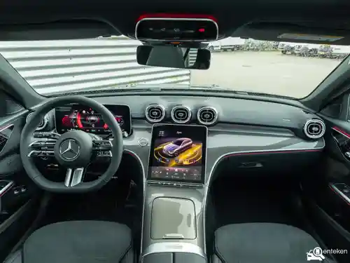 Mercedes-Benz C 300 e T-model 2026