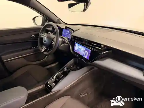 Alfa Romeo Junior Ibrida 1.2 VGT 48V-Hybrid 2025