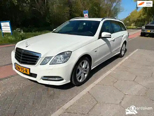 Mercedes-Benz E 200 CDI BlueEFFICIENCY T-model 2012
