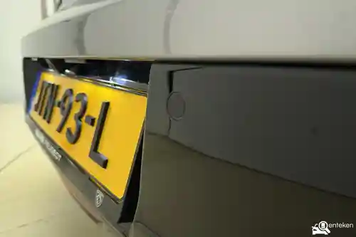 Peugeot 208 1.2 Hybrid 136 2025