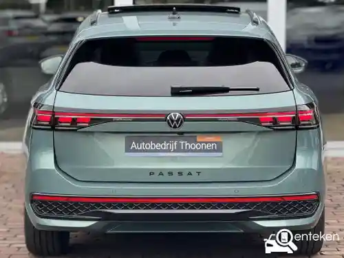 VW Passat Variant 1.5 eHybrid 2025