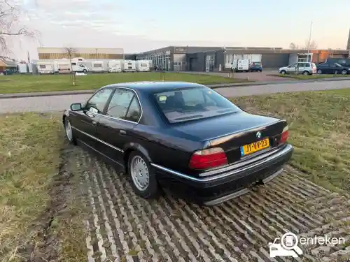 BMW 730iL 1995