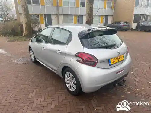 Peugeot 208 1.2 PureTech 82 2016
