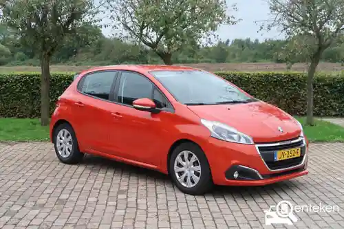Peugeot 208 1.2 PureTech 82 2016