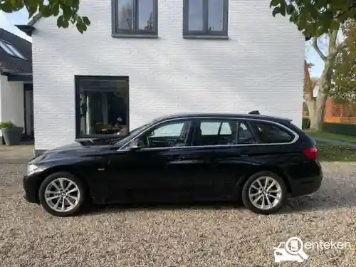 BMW 318i Touring 2016