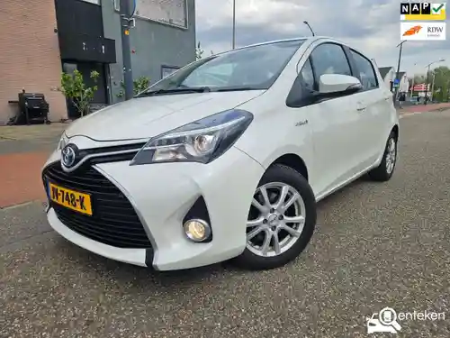 Toyota Yaris 1.5 Hybrid 2016