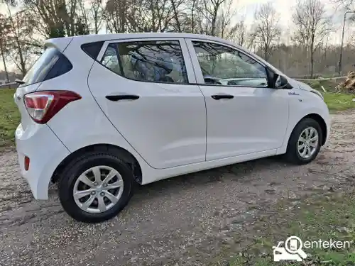 Hyundai i10 1.0 blue 2016