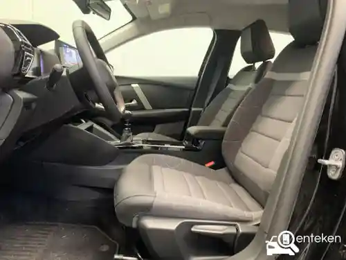 Citroen C4 PureTech 130 2024