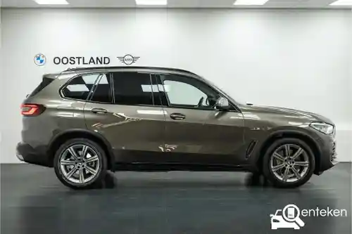 BMW X5 xDrive45e 2023