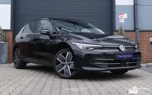 VW Golf 1.5 eHybrid 2026