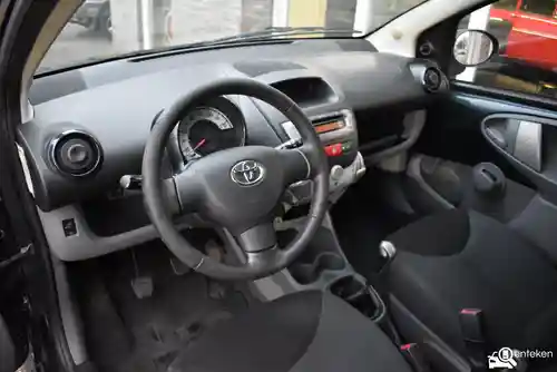 Toyota Aygo 1.0 2011