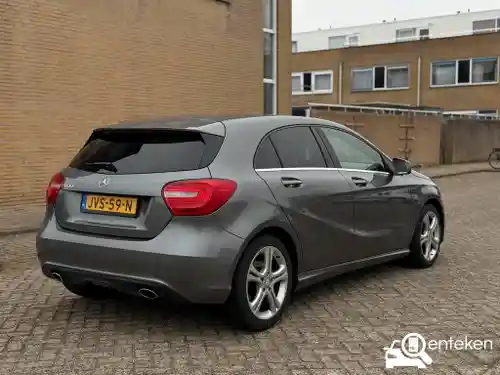 Mercedes-Benz A 180 2013